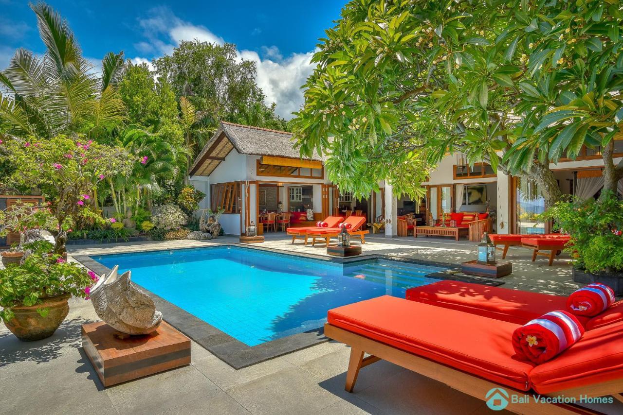 Villa Kamboja - Intimate Luxury Lovina Beach Villa Banjar  Exterior photo